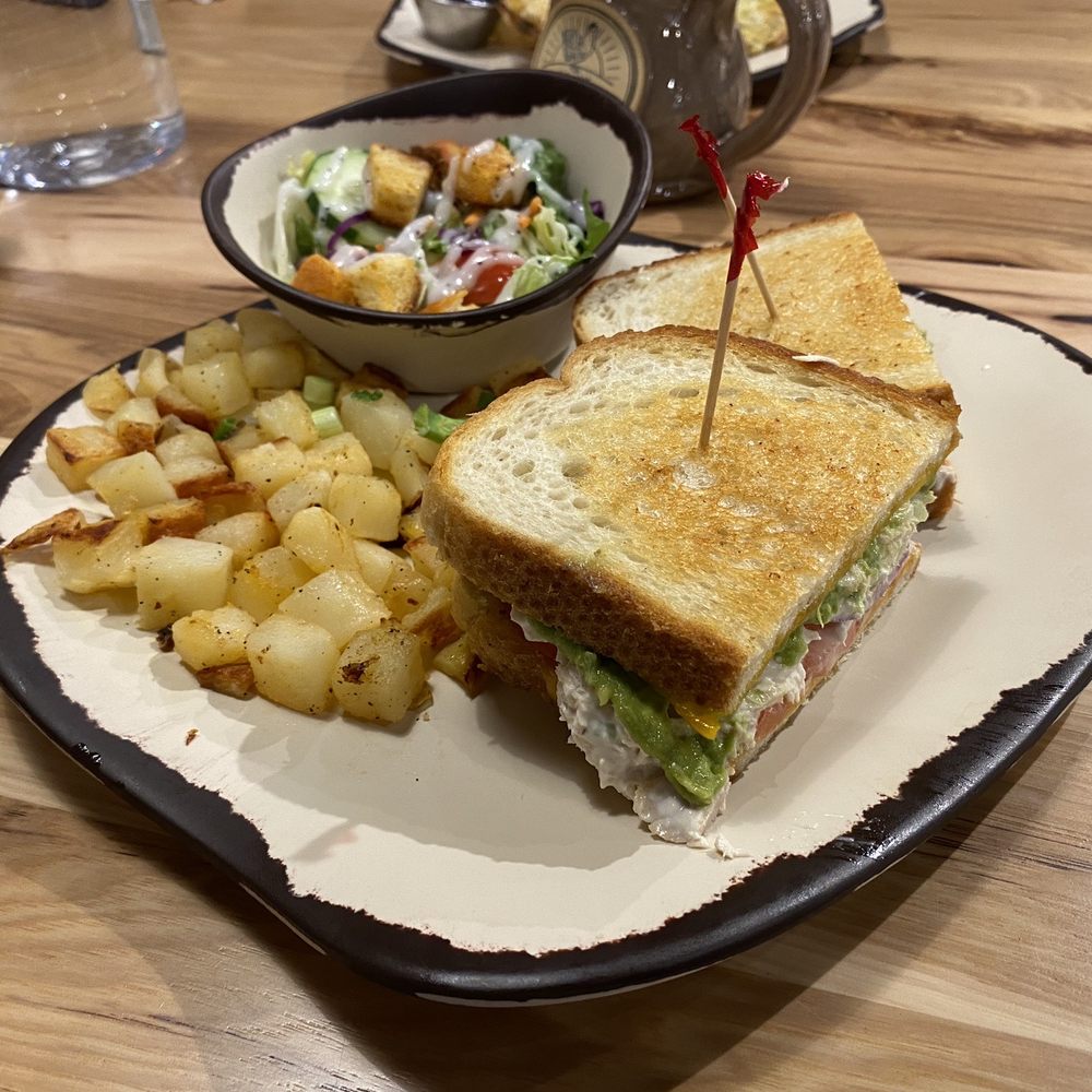 Tuna Cado sandwich Tuna Cado sandwich