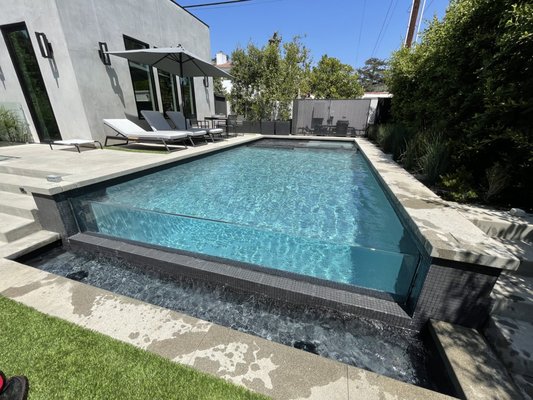 DEEP BLUE SEA POOL CLEANING - Updated March 2025 - 48 Photos & 11