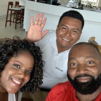 Renaissance Cancun Resort & Marina - Our favorite bar attendant. - Hotels Near Me - Cancún, ROO