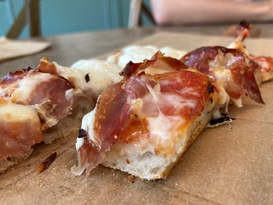 Blozzom Pizza by null