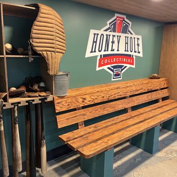 HONEY HOLE COLLECTIBLES - Updated January 2026 - 16 Photos & 10 Reviews