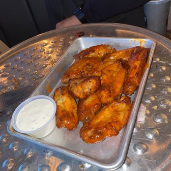 Crust Pizza - Buffalo wings - Pizza Near Me - Katy, Texas