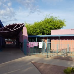 Vai School Desert Willow - Entrance