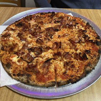 Olde World Apizza - Bacon Pizza Medium - Pizza Near Me - North Haven, Connecticut