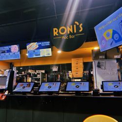 Roni's Mac Bar - Restaurant