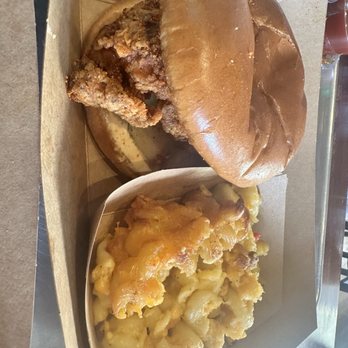Buttermilk and Honey - Chicken sandwich with Mac & cheese - Cafes Near Me - Richmond, Virginia Buttermilk and Honey - Chicken sandwich with Mac & cheese - Cafes Near Me - Richmond, Virginia
