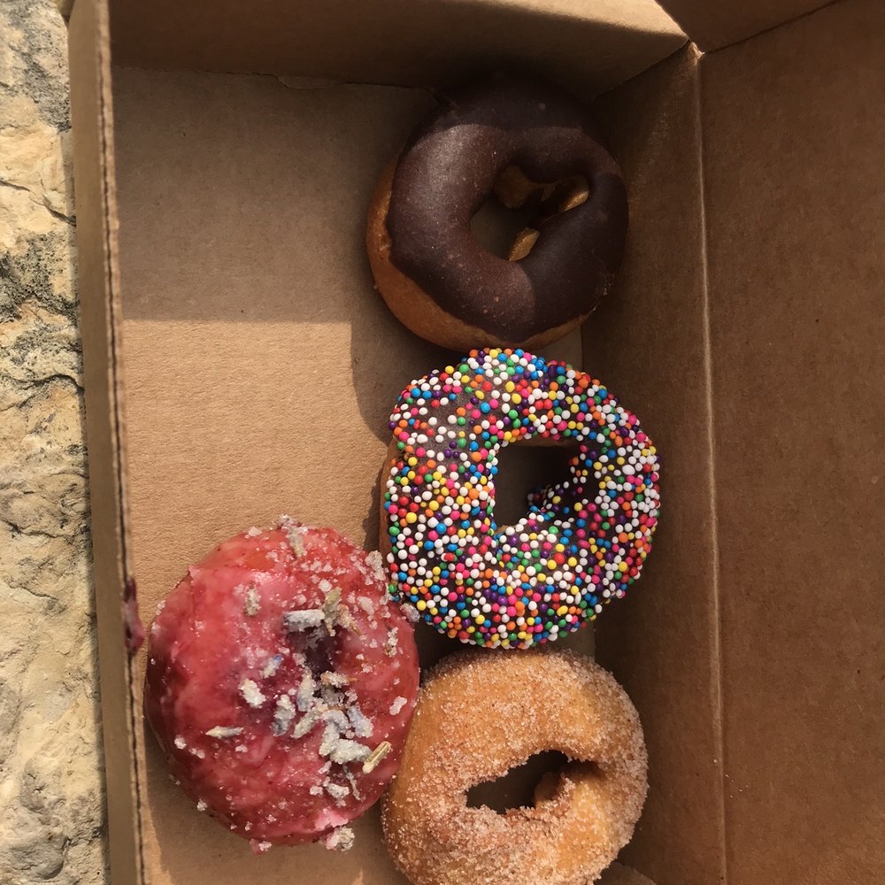 Ipsento 606 - Variety of very tiny donuts - Coffee & Tea Near Me - Chicago, Illinois Ipsento 606 - Variety of very tiny donuts - Coffee & Tea Near Me - Chicago, Illinois