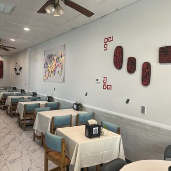 Akari Express - The dining area - Japanese Near Me - Raleigh, North Carolina