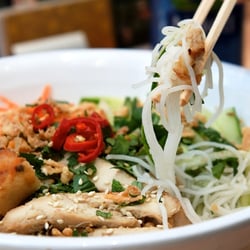 Vermicelli Honey Lemongrass Chicken