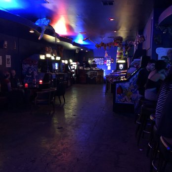 Blipsy Bar - Dive Bars Near Me - Los Angeles, California Blipsy Bar - Dive Bars Near Me - Los Angeles, California