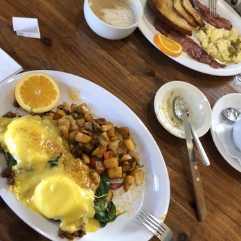 Downtown Cafe by JL - Chorizo n eggs Benedict, oat milk vanilla latte and egg whites n turkey bacon with toast n fruit (not pictured) - Breakfast & Brunch Near Me - Oxnard, California