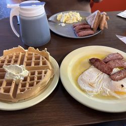 Mr Waffle - Waffle with Conecuh and 2 eggs + Breakfast Special