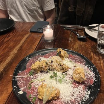 Paladar 511 - Beef carpaccio with fried oysters appetizers - Pizza Near Me - New Orleans, Louisiana Paladar 511 - Beef carpaccio with fried oysters appetizers - Pizza Near Me - New Orleans, Louisiana