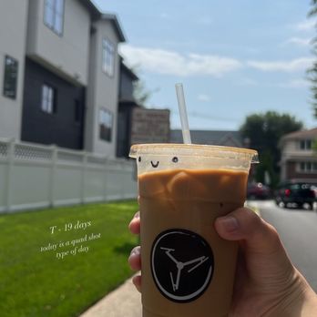 Roast'd Coffee - Fort Lee - Quad Shot Iced Oatmilk Lavender Latte - Coffee Roasteries Near Me - Fort Lee, New Jersey