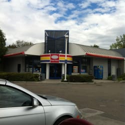 76 Gas Station - Store front