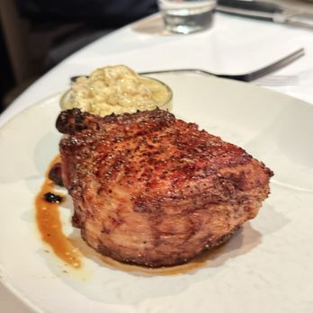 Del Frisco's Double Eagle Steakhouse - Steakhouses Near Me - Houston, Texas Del Frisco's Double Eagle Steakhouse - Steakhouses Near Me - Houston, Texas