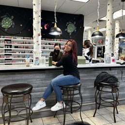 Nail bar Nail bar