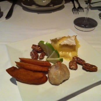Dudley's on Short - Brie and baguette - American Near Me - Lexington, Kentucky