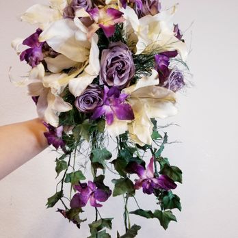 LeLe Floral - Preserved Bouquet Boutonniere - Flowers will be preserved in time in 3D form. - Florists Near Me - Antelope, California LeLe Floral - Preserved Bouquet Boutonniere - Flowers will be preserved in time in 3D form. - Florists Near Me - Antelope, California