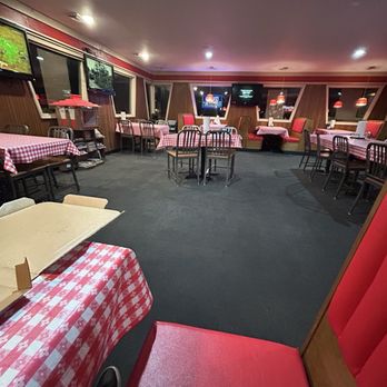 PIZZA HUT - Updated May 2026 - 12 Photos & 13 Reviews - 3040 Busch