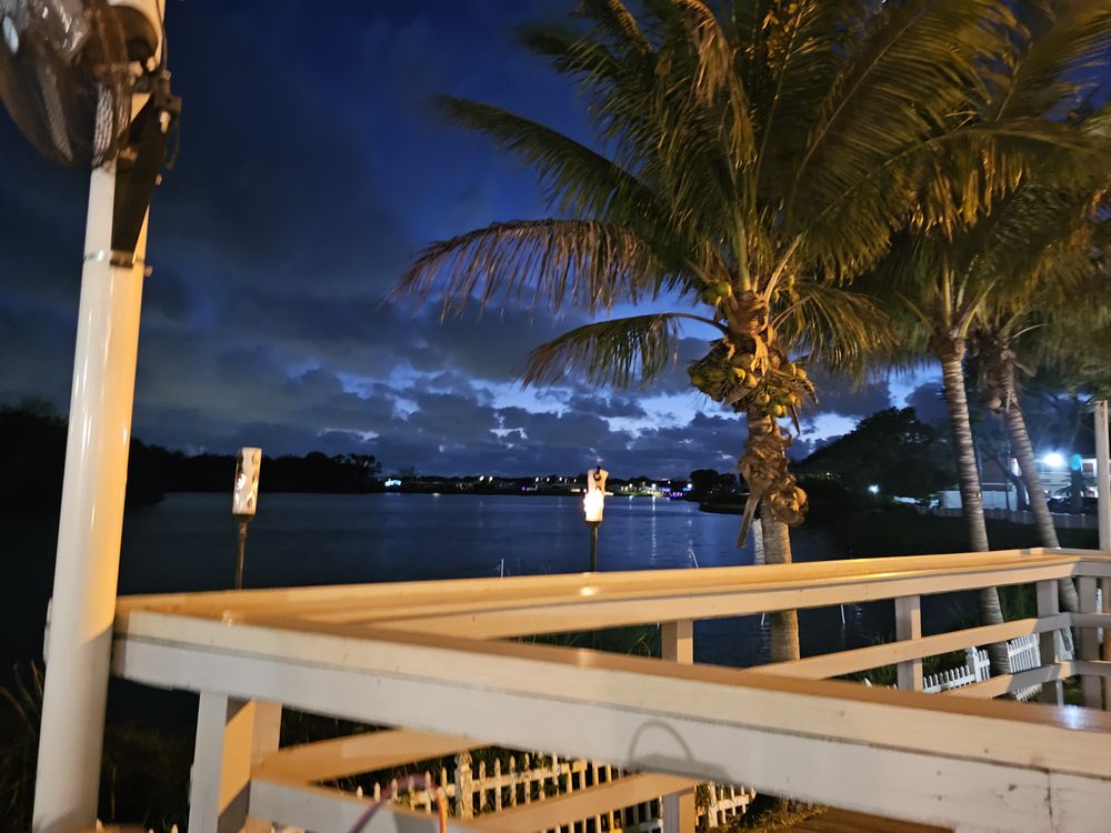 Anna Maria Oyster Bar - Ellenton