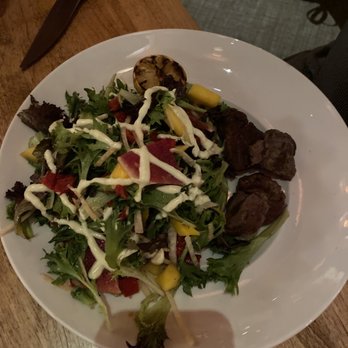 Seasons 52 - Medium rare steak salad - New American Near Me - Indianapolis, Indiana Seasons 52 - Medium rare steak salad - New American Near Me - Indianapolis, Indiana