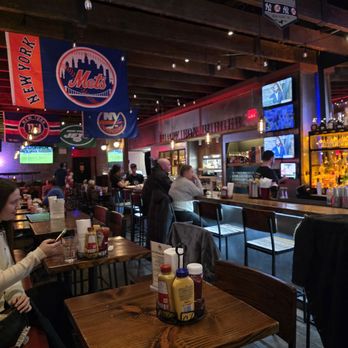 Black Iron Burger - Solo Date - Burgers Near Me - New York, New York Black Iron Burger - Solo Date - Burgers Near Me - New York, New York