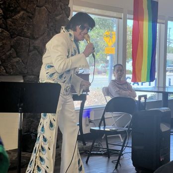 Capital Post-Acute - Elvis is in the building, the management team gave the residents a wonderful Father's Day surprise - Skilled Nursing Near Me - Sacramento, California Capital Post-Acute - Elvis is in the building, the management team gave the residents a wonderful Father's Day surprise - Skilled Nursing Near Me - Sacramento, California