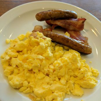 Denny's - Scrambled eggs, bacon, and sausage - Diners Near Me - Brampton, Ontario