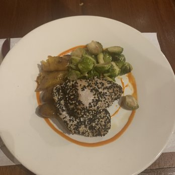 French Quarter Bistro - Sesame tuna steak - French Near Me - Saint Thomas, Virgin Islands
