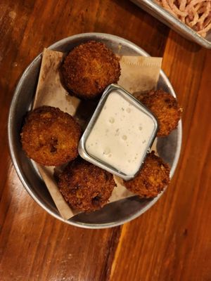 State of Mind Public House and Pizzeria by null