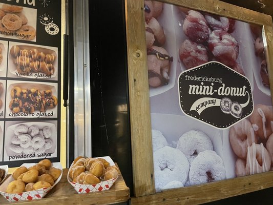 Fredericksburg Mini Donut Co by null