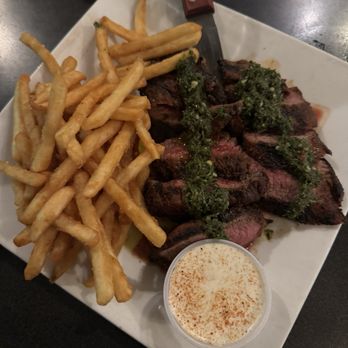 Three Rivers Brewery and Eatery - Top Sirloin & Frites - New American Near Me - Farmington, New Mexico