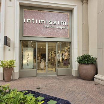 Intimissimi - Lingerie Near Me - Irvine, California Intimissimi - Lingerie Near Me - Irvine, California
