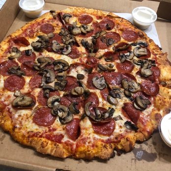 Mondo Pizza - Undercooked and underwhelmed. - Pizza Near Me - Dallas, Texas Mondo Pizza - Undercooked and underwhelmed. - Pizza Near Me - Dallas, Texas