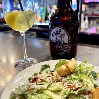 3 Brasseurs - Pubs Near Me - Montreal, Quebec 3 Brasseurs - Pubs Near Me - Montreal, Quebec