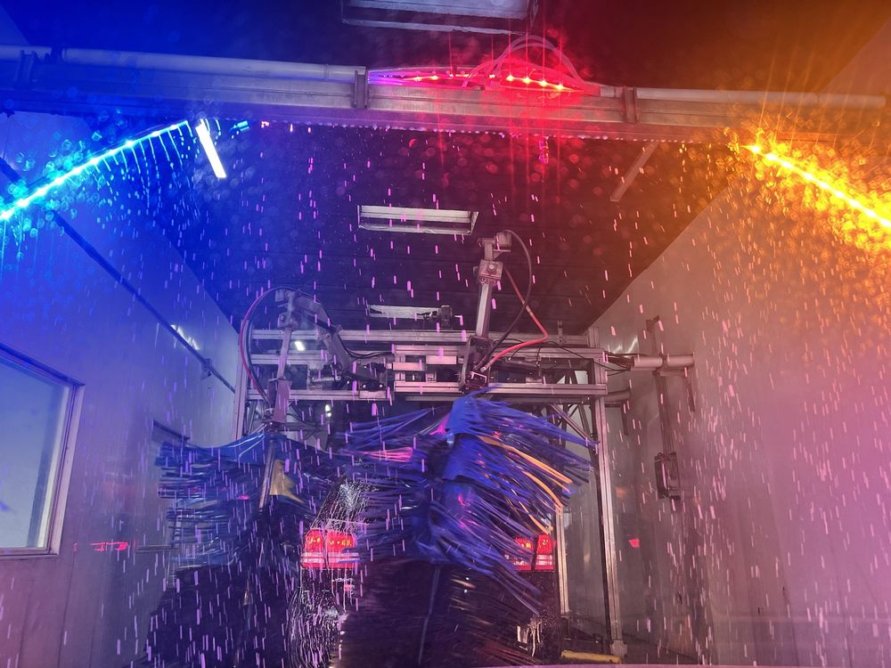 MISTER CAR WASH Updated September 2024 33 Photos & 75 Reviews