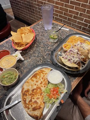 Ponak's Mexican Kitchen & Bar by null