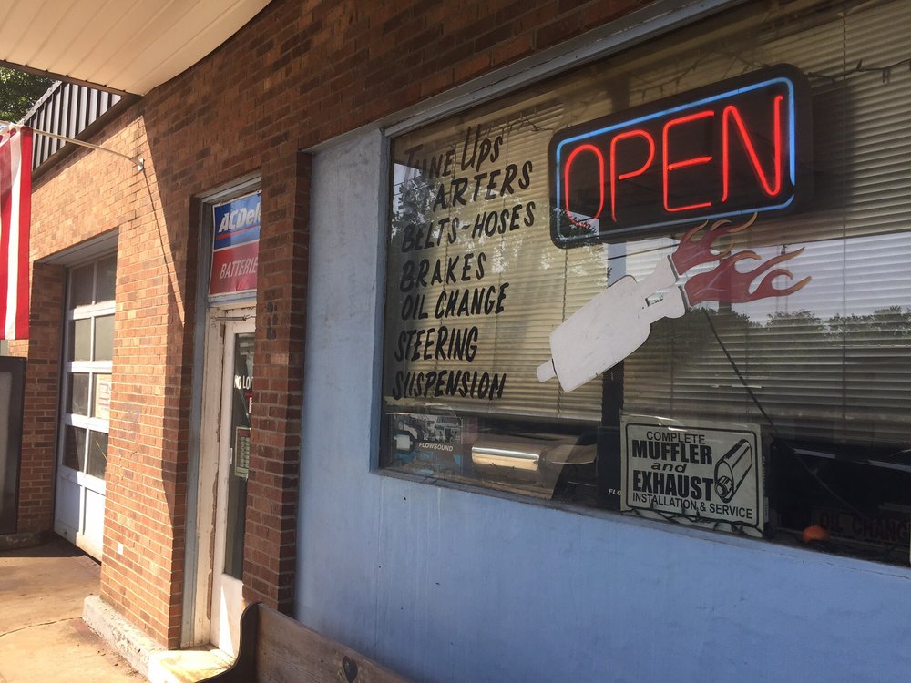 MODERN MUFFLER AND BRAKE CLOSED 825 N Main St, Mount Airy, North