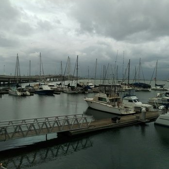 Restaurant 604 - Spectacular view! Even on an overcast day. - Breakfast & Brunch Near Me - Honolulu, Hawaii Restaurant 604 - Spectacular view! Even on an overcast day. - Breakfast & Brunch Near Me - Honolulu, Hawaii