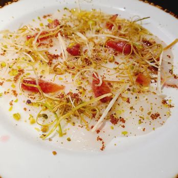 Giovedi - Scallop crudo with blood orange and crispy leeks - Asian Fusion Near Me - Honolulu, Hawaii Giovedi - Scallop crudo with blood orange and crispy leeks - Asian Fusion Near Me - Honolulu, Hawaii