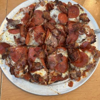 Riganato Old World Grille - Meat Craver's **GF** - New American Near Me - Geneva, Illinois Riganato Old World Grille - Meat Craver's **GF** - New American Near Me - Geneva, Illinois