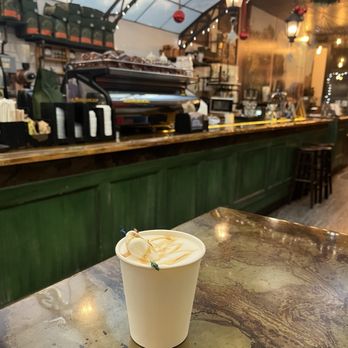 Platform 7 - macchiato - Coffee & Tea Near Me - Vancouver, British Columbia