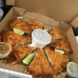 Luna Nueva - Birria Pizza - Beef