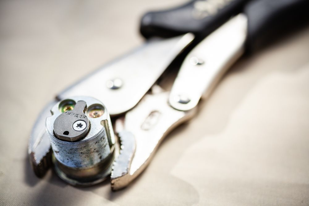 JOE’S LOCK AND KEY 62 Photos & 56 Reviews 3406 Moss St, Bakersfield