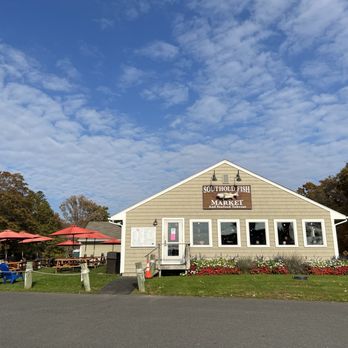 Southold Fish Market - Seafood Markets Near Me - Southold, New York
