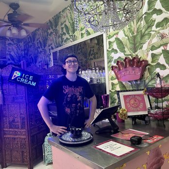 GOLDEN ROSE ICE CREAM BAR - Updated February 2026 - 61 Photos & 70 ...