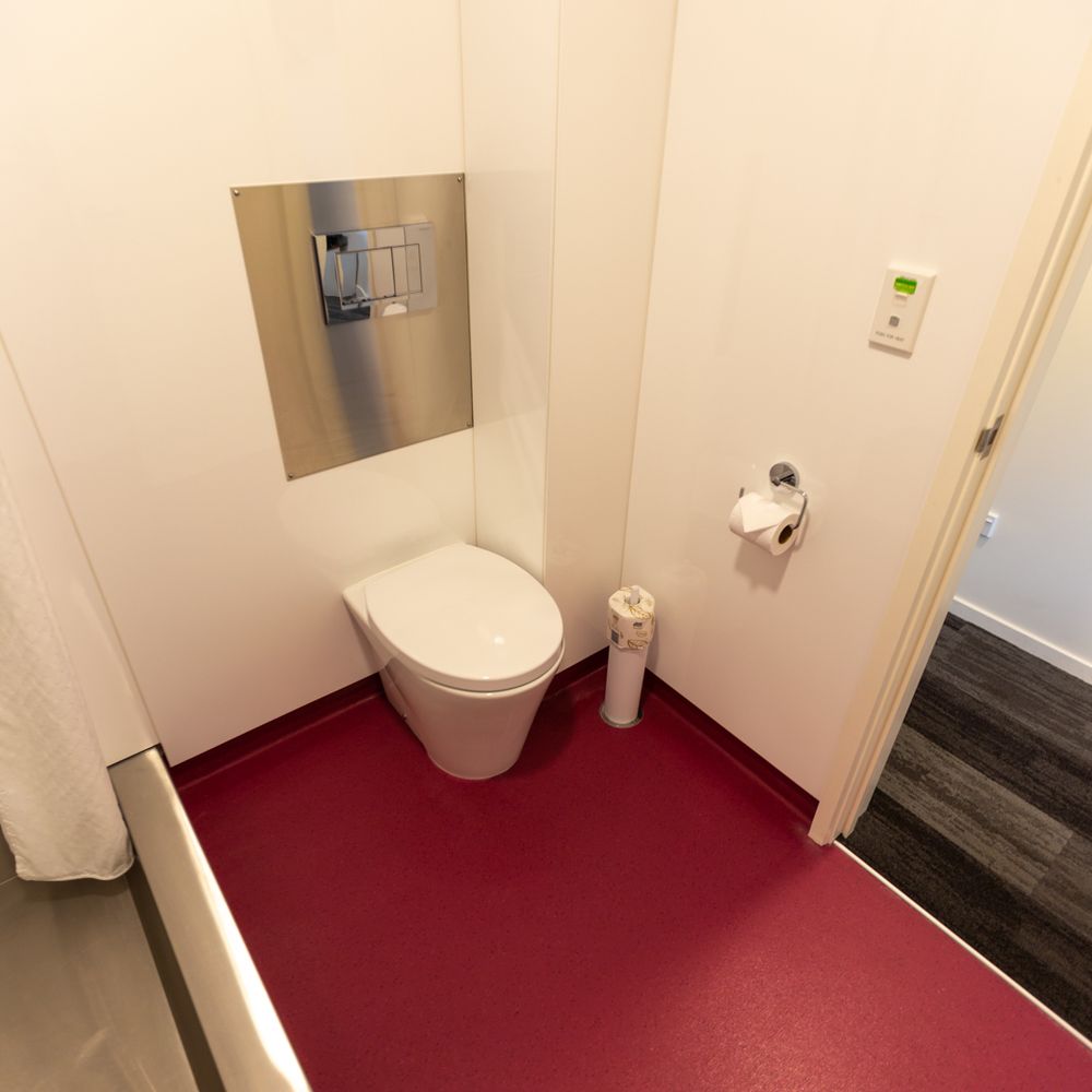 YHA Lake Tekapo - Room Type: Queen Private Lakeview Ensuite. - Hostels Near Me - Lake Tekapo, CAN