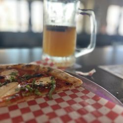 The Loose Cannon - Margarita Pizza.