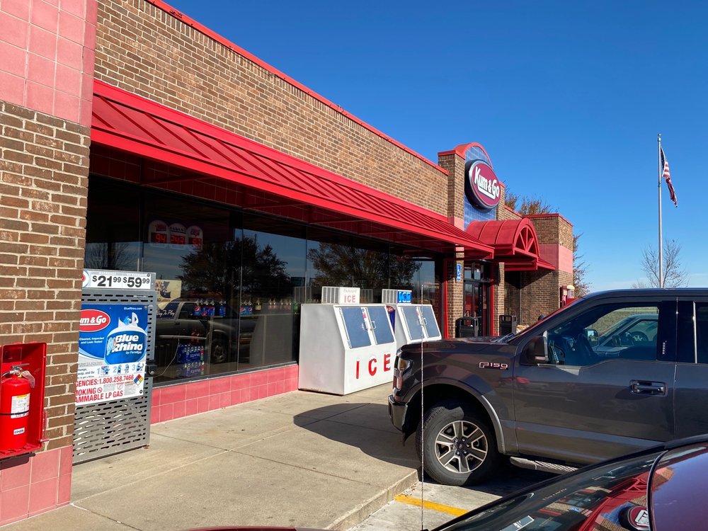 Kum & Go Logo